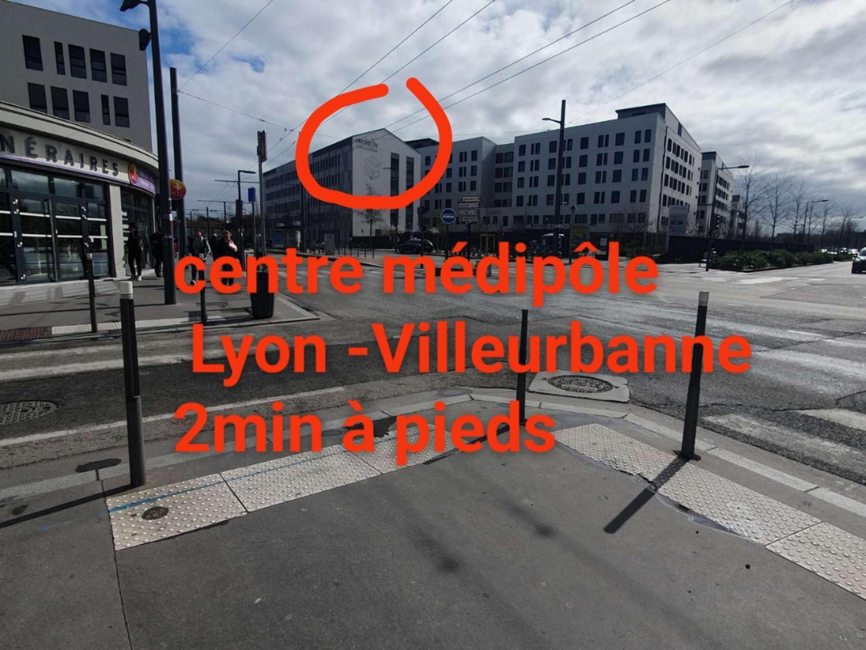 Medipole T2 Avec Un Garage Gratuit Sur Place, 16Min A Centre Ville Lyon En Metro A วีเลอร์บาน ภายนอก รูปภาพ